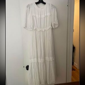 NWOT Super cute white The Korner dress from boutique size Small - so flattering